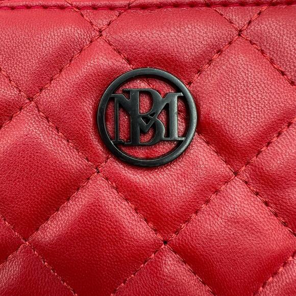 Badgley Mischka Vegan Leather Card Holder Wallet Wristlet Red Quilted Zips NWT - Picture 3 of 7